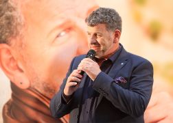 Fans Feiern Semino Rossi In Jena 00012